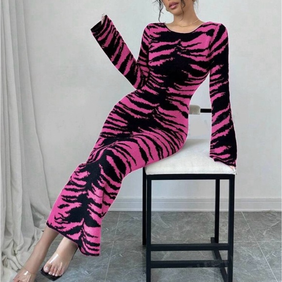 Luxe Zebra Print Long Sleeve Knit Sweater Dress - Picture 5 of 6